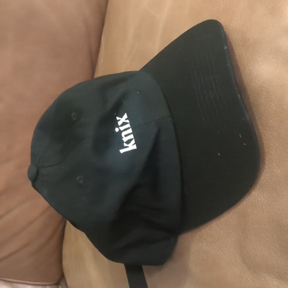 Knix ball cap